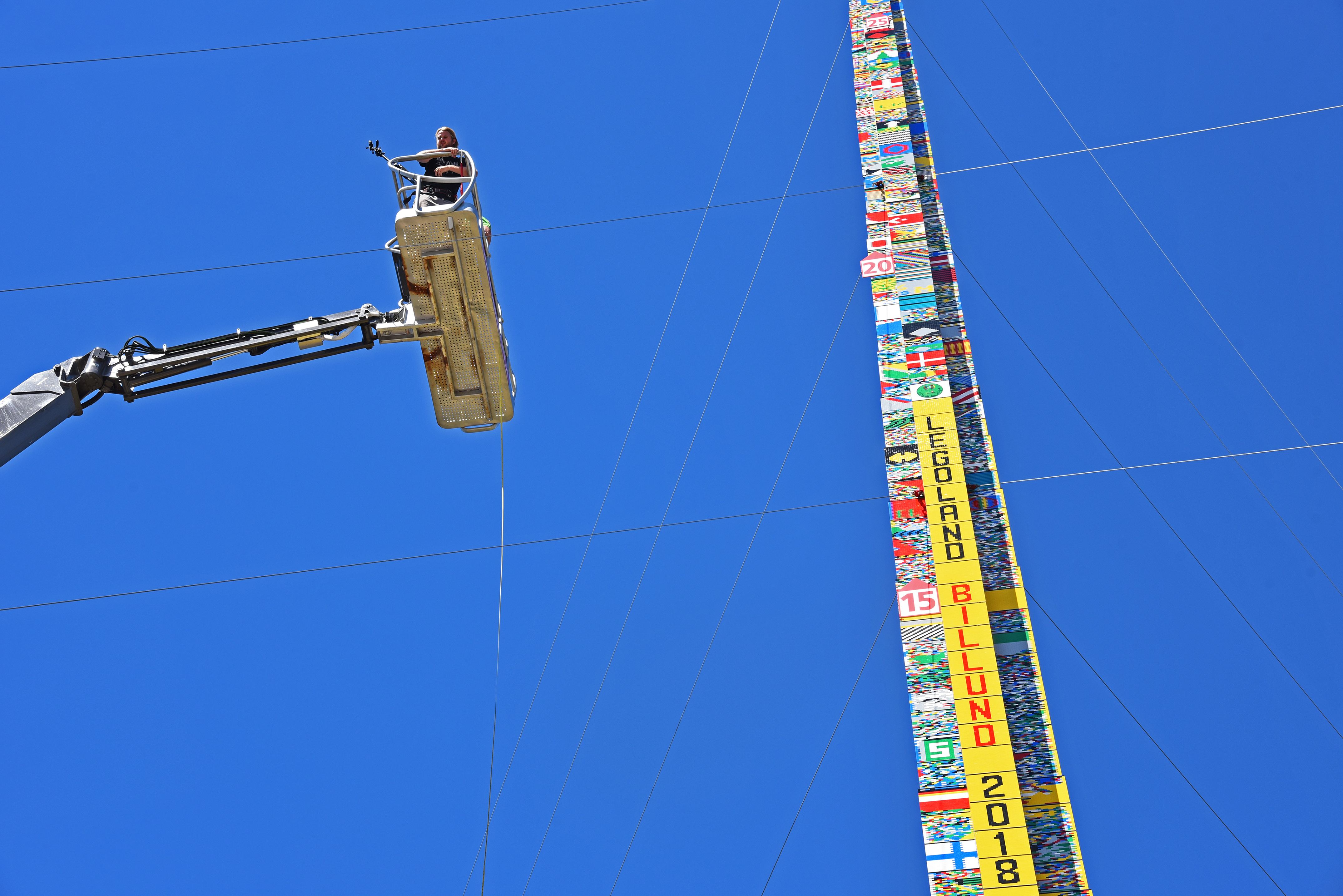 bygget verdens højeste LEGO tårn - Grindsted