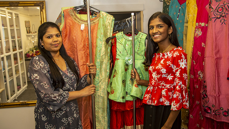 Varnakavi Textiles sælger Tamilsk på Fanøvej - Netavisen Grindsted